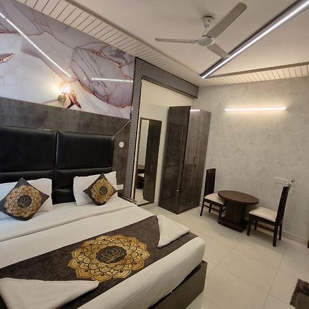 Hotel Smart Plaza New Delhi Luaran gambar