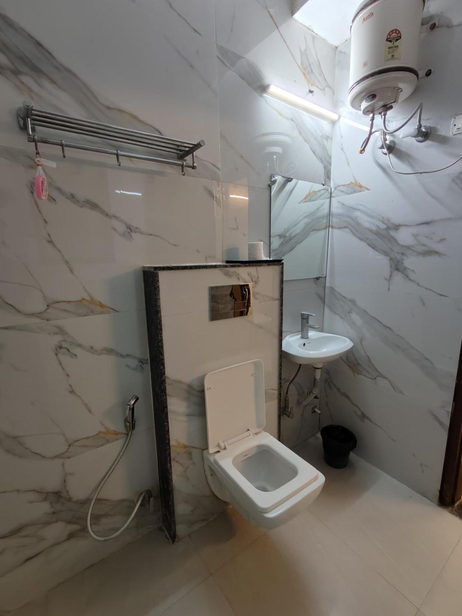 Hotel Smart Plaza New Delhi Luaran gambar