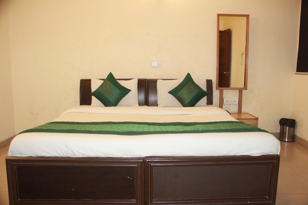 Hotel Smart Plaza New Delhi Luaran gambar