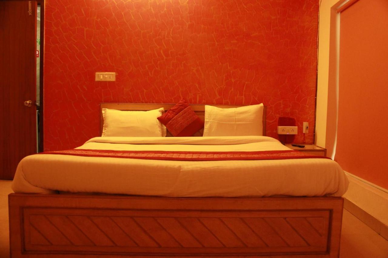 Hotel Smart Plaza New Delhi Luaran gambar