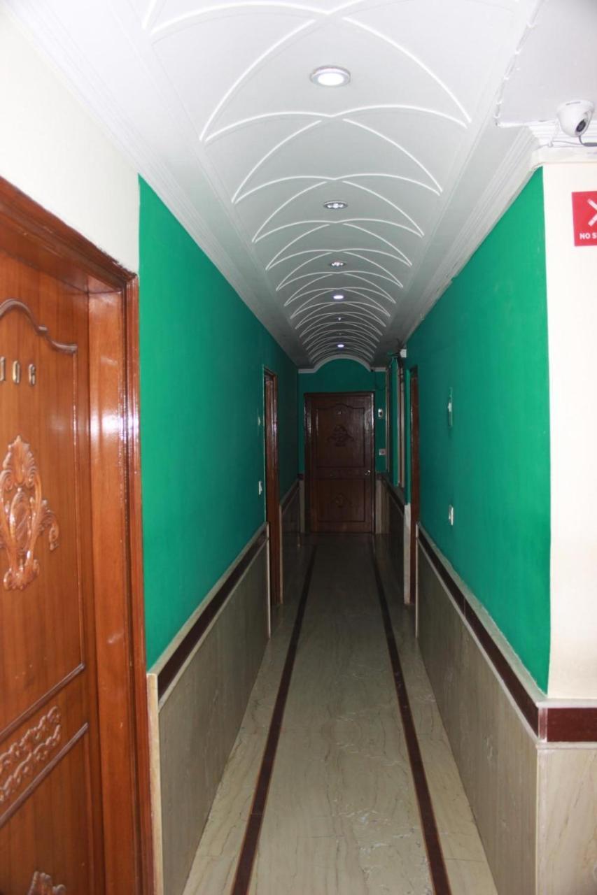 Hotel Smart Plaza New Delhi Luaran gambar
