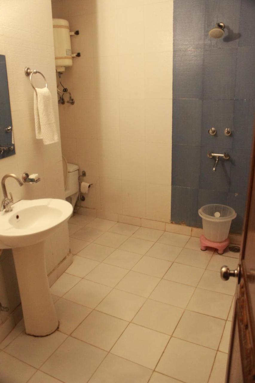 Hotel Smart Plaza New Delhi Luaran gambar